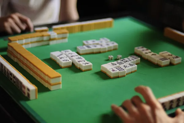 Mahjong – Nauka i Granie